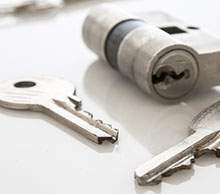 Commercial Locksmith Services in Chicago, IL